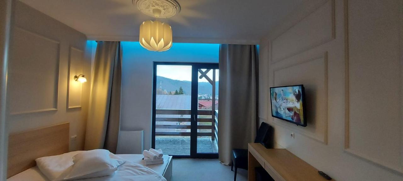 Vila Panoramic Buşteni エクステリア 写真